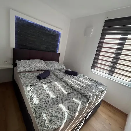 Casa Box Free Garage アパート *