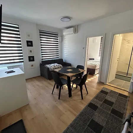 Casa Box Free Garage *