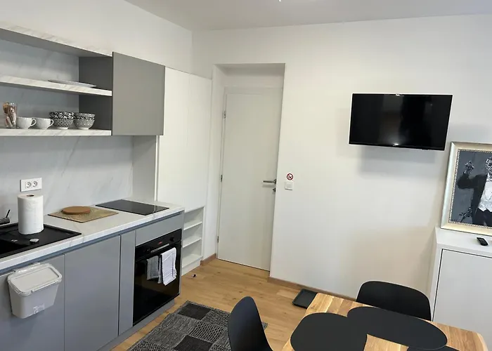 Casa Box Free Garage